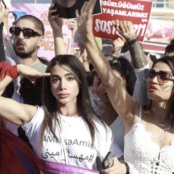 Iranian Bikini Fitness Model Gets Death Threats After Protest March