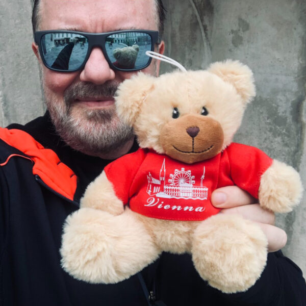 Ricky Gervais Signs Teddy Bear And Leaves It Somewhere In Vienna For…